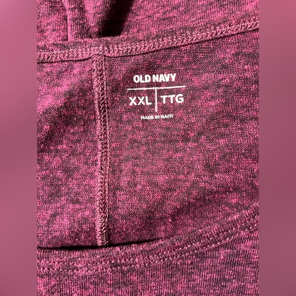 Old navy sleeveless pocket top (inventory tub #1) - Picture 2 of 7